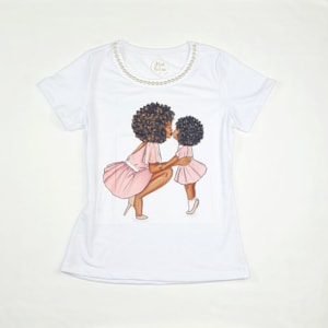 Blusa tal FILHA cacheada